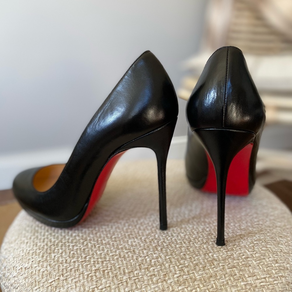 Christian Louboutin filo 120 black leather pump